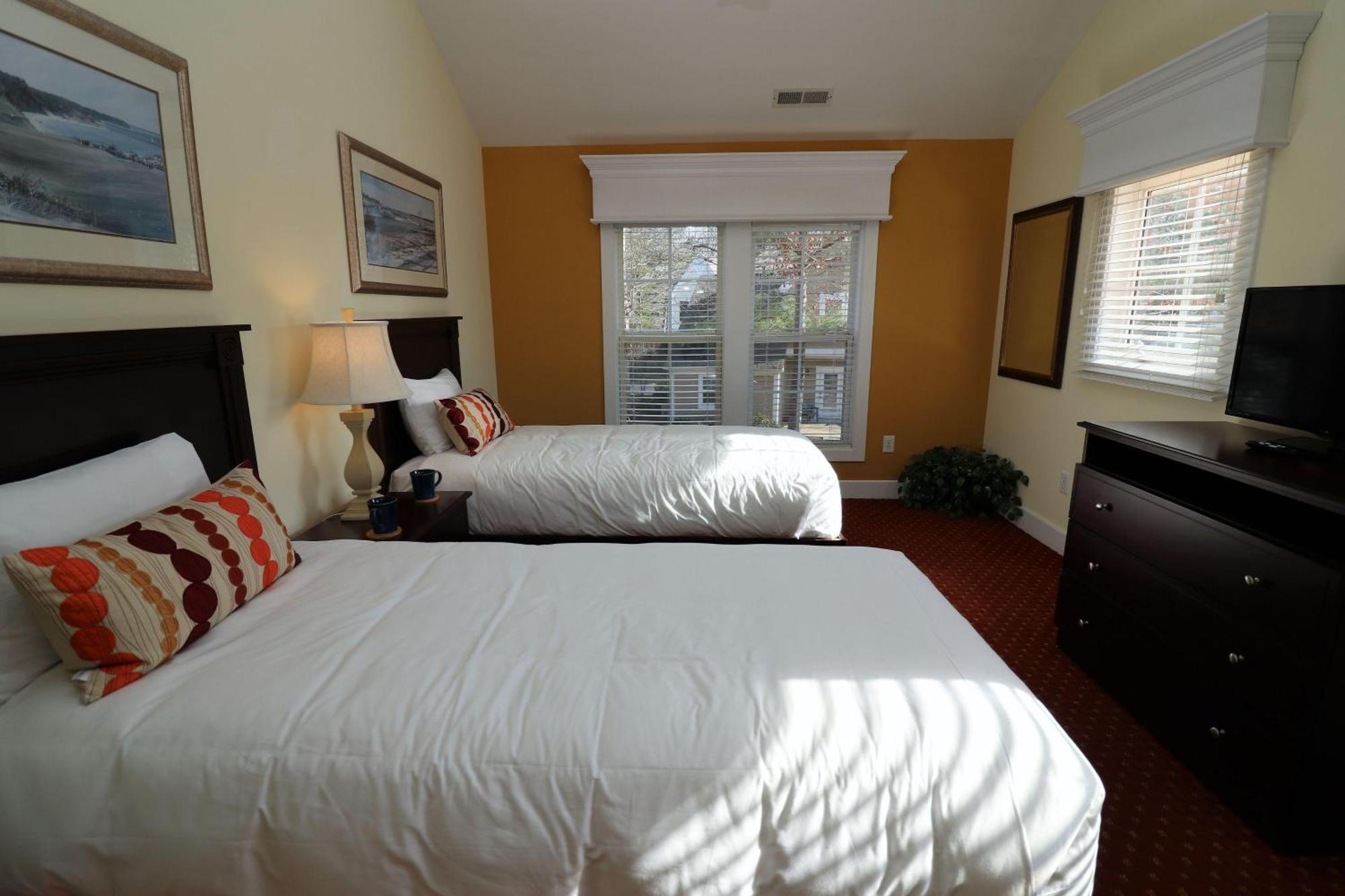 Kings Creek Plantation By Tripforth Williamsburg Room photo